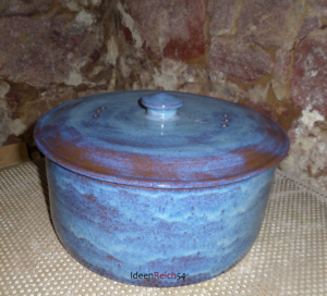 Blau_Topf_mit_Decke_1